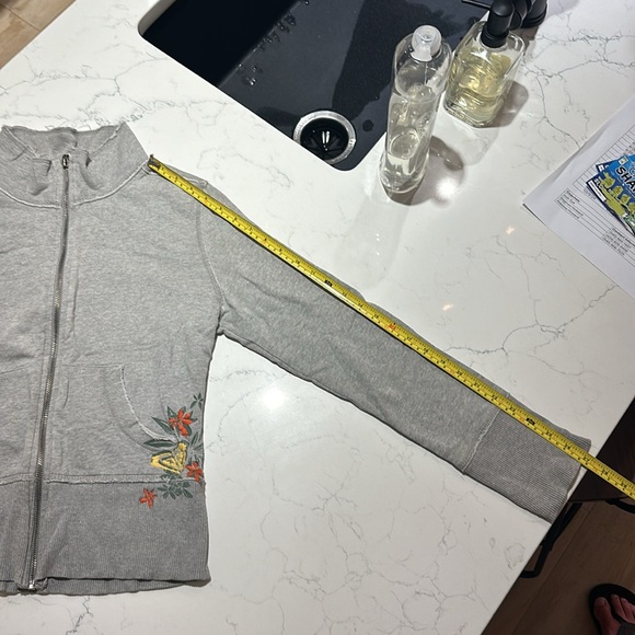 Lightweight Roxy zip up jacket - Picture 9 of 10